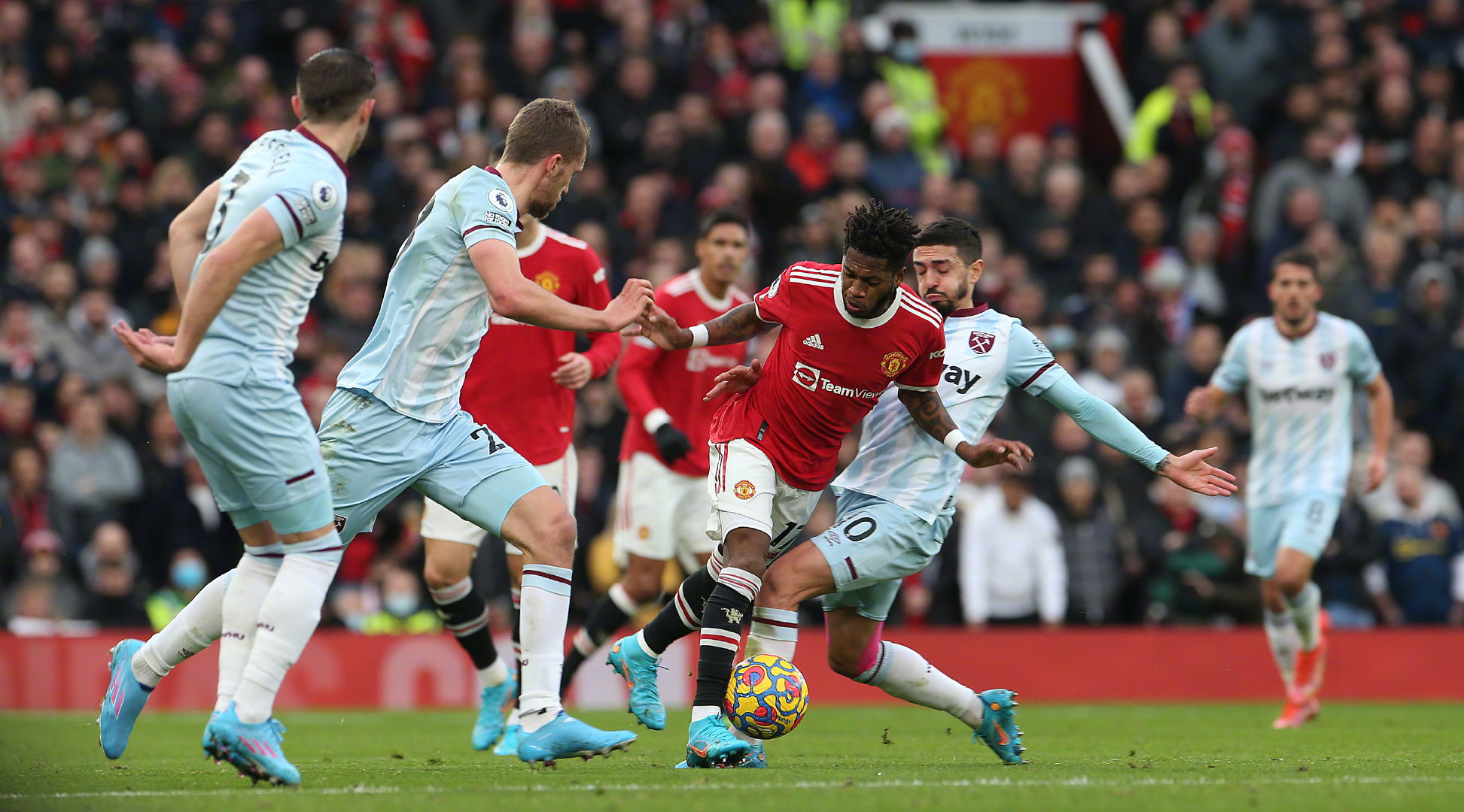 成了更紧密 成了更紧密